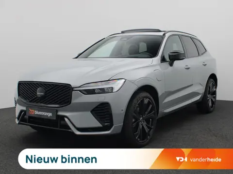 Volvo XC60 2.0 T6 Plug-in hybrid AWD Plus Black Edition 350PK Panoramadak, Trekhaak, Luchtvering, 21