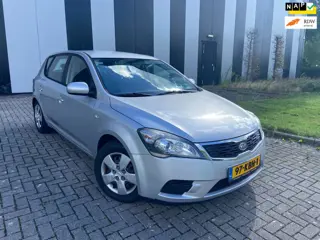 Kia Cee'd 1.4 CVVT X-tra l Zuinig l Trekhaak l Nette staat