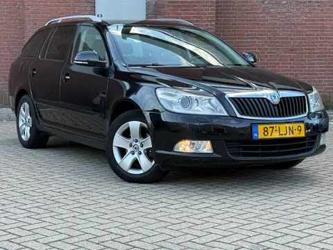 Skoda Octavia Combi 1.2 TSI Elegance | AIRCO | NAVI | PDC |