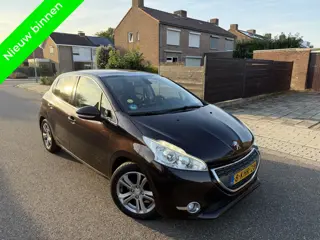 Peugeot 208 1.6 HDi Allure Pano|Navi|6bak|Clima|Cruise