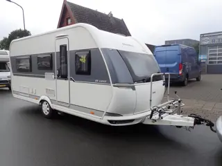 Hobby 460 LU 2018 met enekel bedden en mover