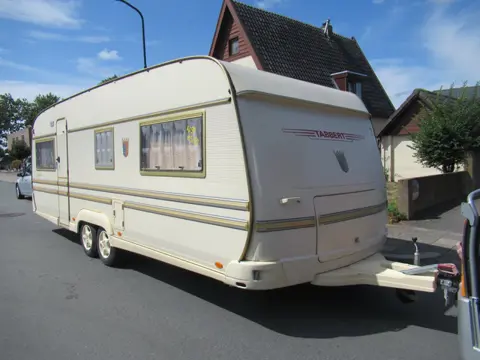 Tabbert Baronesse 1999 met kenteken