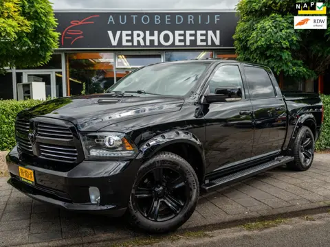 Dodge Ram 1500 5.7 V8 CREW CAB 6'4 | PANORAMADAK | ALPINE SOUND | STOEL / STUUR VERWARMING | STOELKO