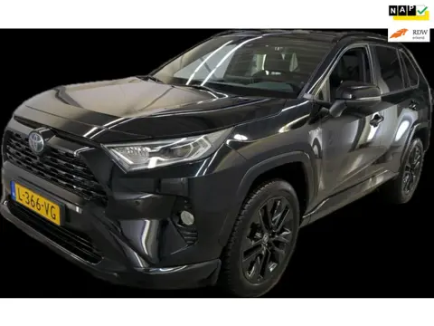 Toyota RAV4 2.5 Hybrid Black Edition VERWARMDE VOORSTOELEN/19" ZWARTE VELGEN/ORIGINEEL NEDERLANDS!