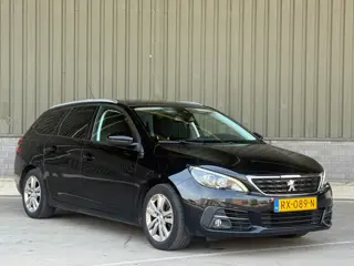 Peugeot 308 SW 1.2 PureTech Blue Lease Executive / Pano / line assist / NAP