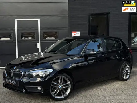 BMW 1-serie 118i M-pakket - Origineel NL - Automaat