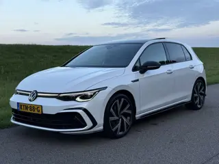 Volkswagen Golf 1.5 eTSI 3x R-Line| Pano | HuD | Matrix