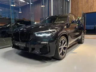BMW X5 xDrive45e High Exe. M-Sport Pano H+K 21" (bj 2020)