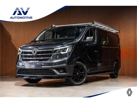 Renault Trafic 2.0 L2H1 150 PK DC | Dubbel cabine | 6-Zitter | Navigatie | Dodehoek | Camera | Trekh