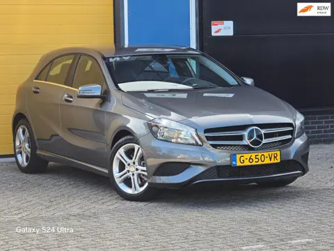 Mercedes-Benz A-klasse 180 Ambition / Airco / Stoelverwarming / Elek Pakket / Trekhaak / Allu Velgen