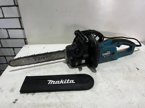 Gebruikte kettingzaag Makita UC3551A