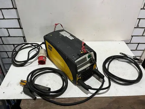 Gebruikte lasapparaat ESAB Arc 251i