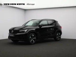 Volvo XC40 2.0 B4 Plus Dark / Pano. dak / Elektr. stoelverstelling / Stoel- + stuurwielverwarming / 