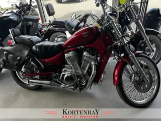 Suzuki VS 800 Intruder (GL) Nieuwstaat!!,hoe kan het een klassieke chopper in zo,n mooie staat, Zie 