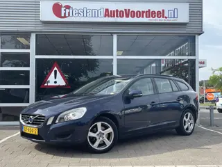 Volvo V60 2.0 D3 Kinetic /Automaat/Cruise/Clima/BLIS/Distr. vv 137.954 km op 13-01-22/Onderhoudshist