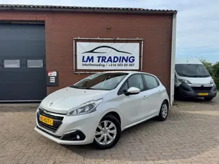 Peugeot 208 1.2 PureTech Blue Lion 5-DEURS APPLECARPLAY NAVI TREKHAAK PDC LED 2 SLEUTELS + BOEKJES!