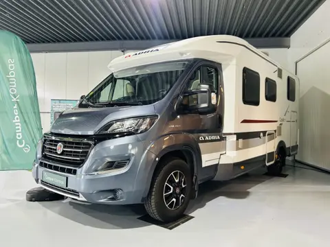 Adria CORAL S 600SL CORAL S600 SL Axess AUTOMAAT (bj 2016)