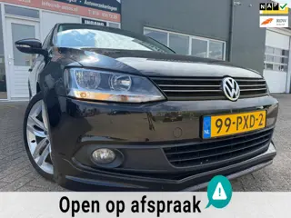 Volkswagen Jetta 1.2 TSI Comfortline met parkeersensoren en cruise controle en airco
