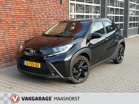 Toyota Aygo X 1.0 VVT-i MT Play AchteruitrijCam./Adapt.Cruise/DAB/Airco/AppConnect