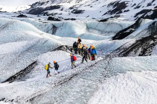 Zuidkust met gletsjerwandeling op de Solheimajökull