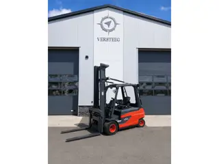 Linde E35 met 2700 uur lepelverstelling en sideshift!!