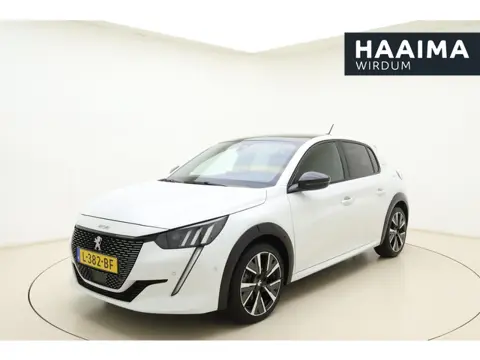 Peugeot 208 1.2T 100pk GT | Afneembare Trekhaak | Achteruitrijcamera | Panoramadak | Cruise control 