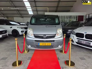 Opel Vivaro 2.0 CDTI 115 PK L2H1 DC 6 SEATS AIRCO NAVI FACELIFT ! 2011