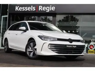 Volkswagen Passat Variant 1.5 eTSI Business | ACC | Camera | Blis | CarPlay | Stuur/Stoelverwarming 