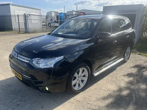 Mitsubishi Outlander 2.0 PHEV instyle