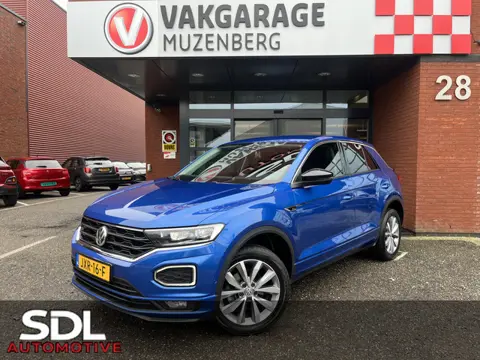 Volkswagen T-Roc 1.5 TSI Sport Business R-Line // FULL-LED // NAVI // CAMERA // APPLE CARPLAY- ANDRO