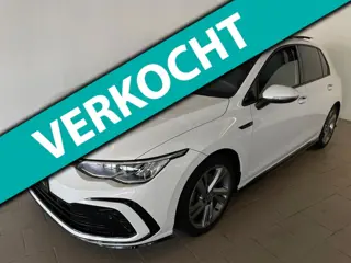 Volkswagen Golf 1.5 eTSI R-Line Business+ AUTOMAAT AIRCO PANO NAVI CRUISE STOELVERW APPLE CARPLAY PD