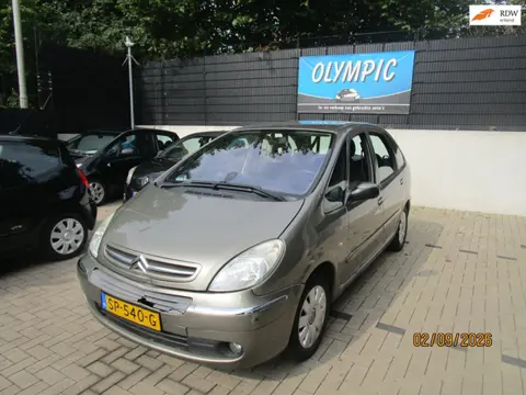 Citroen Xsara Picasso 1.6i-16V Prestige +Airco