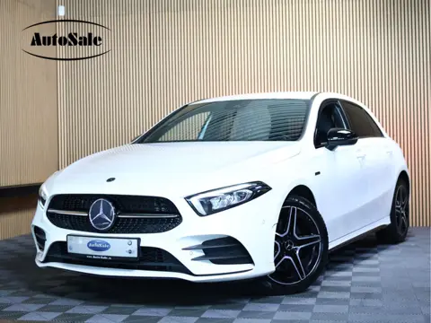 Mercedes-Benz A-Klasse 250 e Business Solution AMG AUTOM CARPLAY NAVI CRUISE PDC MODE STOELVW '20