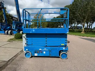 Genie GS 4047 schaar hoogwerker 13 meter (bj 2015)