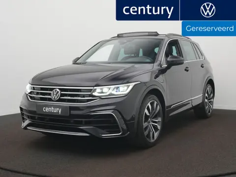 Volkswagen Tiguan 1.4 TSI eHybrid R-Line Business DSG / Panoramadak / Adaptive cruise / Navi / Leer