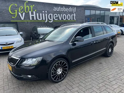 Skoda Superb Combi 1.6 TDI Sprint Pro