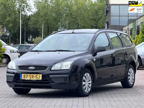 Ford Focus Wagon 1.6-16V Champion | APK 05-03-2027 | Airco | Cruise Control | Elektrische ramen |