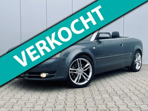 Audi A4 Cabriolet 2.0 TFSI S-line Aut. Youngtimer!