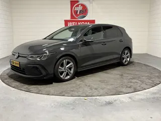 Volkswagen Golf 1.5 eTSI R-Line, Automaat, Zeer compleet, 17 inch, Cruise, Clima, Digitaal dash, Par