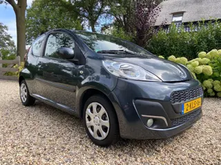 Peugeot 107 1.0 Active Automaat, BJ`2013, Multimedia!