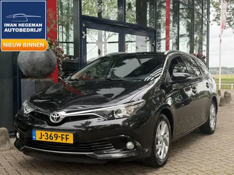 Toyota Auris Touring Sports 1.2T Trend | Panoramadak | Navigatie | ECC | PDC + Camera | LM Velgen | 