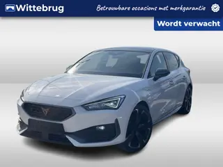 CUPRA Leon 1.4 e-Hybrid 245pk Performance DSG Automaat / Panoramadak / Performance / 19"LM velgen / 