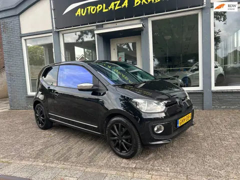 Volkswagen Up! 1.0 high up!/ AIRCO/ CRUISE/ STOELVERW/ PDC/ GETUNED 85 PK! / BLUETOOTH/ JBL/ XENON