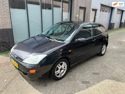 Ford Focus 1.6-16V Collection! AUTOMAAT! AIRCO! 178 DKM NAP!
