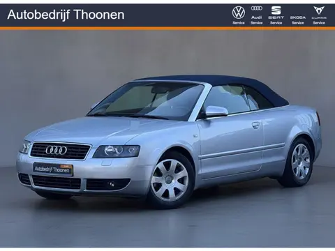 Audi A4 Cabriolet 3.0 V6 | BTW auto | Youngtimer | Bose | Leer | Stoelverwarming | xenon