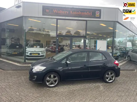 Toyota Auris 1.8 Full Hybrid Dynamic Business