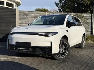 Leapmotor C10 Design REEV 28.4 kWh 215PK Automaat Navigatie, Camera 360, Lichtmetalen velgen, Elektr