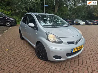 Toyota Aygo 1.0 VVT-i Dynamic Orange ELEC-ramen CARPLAY