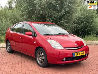 Toyota Prius 1.5 VVT-i Tech Edition