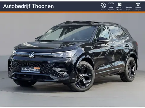 Volkswagen Tiguan 1.5 eTSI R-Line Edition | 360° camera | Massage | Navi | HUD